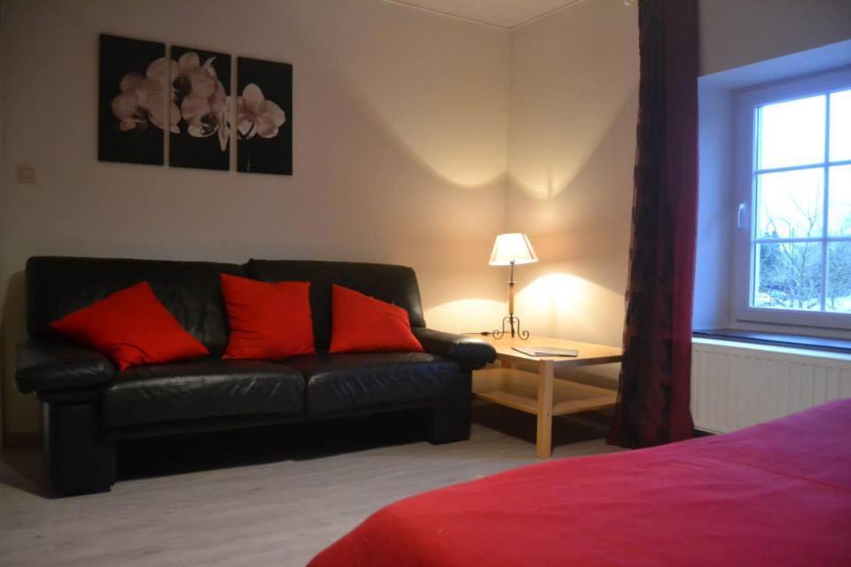 "Au Phil Du Temps" By Phils Cottages Érezée Buitenkant foto